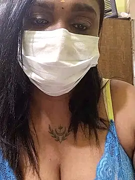 Dharshini98 online show from January 2026 10:42:02 AM