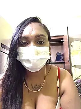 Snapshot of Dharshini98 chatting on February 2026 01:15:02 AM Dharshini98 online show from February 2026 01:15:02 AM