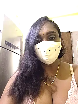 Snapshot of Dharshini98 chatting on February 2026 05:29:01 PM Dharshini98 online show from February 2026 05:29:01 PM