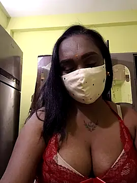 Snapshot of Dharshini98 chatting on February 2026 03:33:01 AM Dharshini98 online show from February 2026 03:33:01 AM