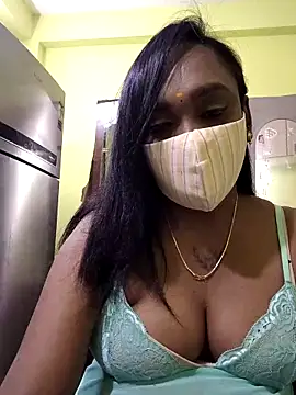 Snapshot of Dharshini98 chatting on February 2026 07:54:01 PM Dharshini98 online show from February 2026 07:54:01 PM