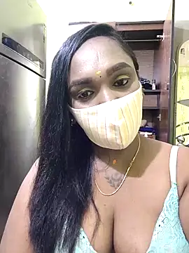 Snapshot of Dharshini98 chatting on February 2026 10:03:02 AM Dharshini98 online show from February 2026 10:03:02 AM