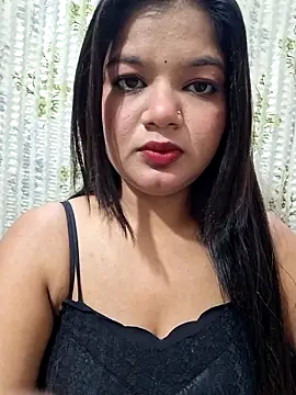 DIMPLE-GIRL88 online show from April 2026 04:58:02 PM