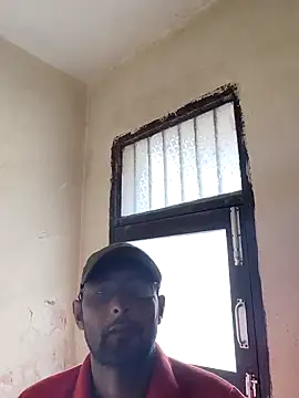 CreamyLetter4 online show from November 2025 07:30:01 AM