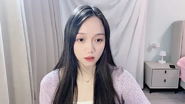 BoiI2u online show from November 2025 03:52:02 PM