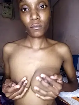 Beverlygurlx6 online show from April 2026 08:39:02 PM