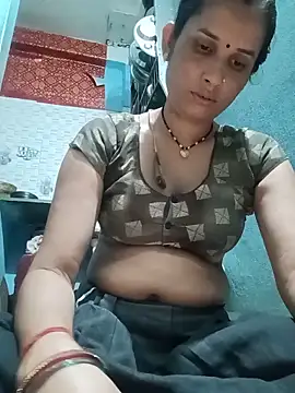Snapshot of beutiful_hot chatting on June 2026 05:01:02 PM beutiful hot online show from June 2026 05:01:02 PM