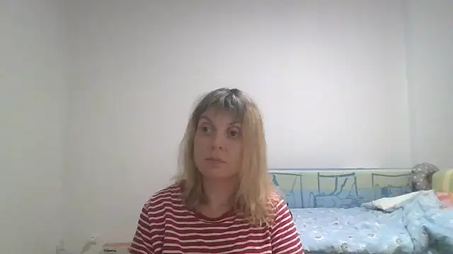 Snapshot of CherieAdair chatting on November 2025 08:19:02 PM CherieAdair online show from November 2025 08:19:02 PM