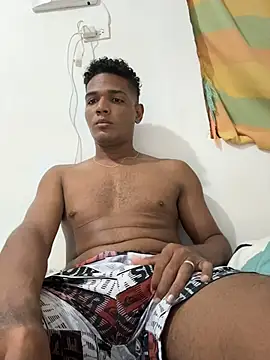 Snapshot of SeductivoX chatting on November 2025 01:07:02 AM SeductivoX online show from November 2025 01:07:02 AM