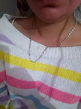 Snapshot of isha_sharma2002 chatting on November 2025 01:43:01 PM isha sharma2002 online show from November 2025 01:43:01 PM