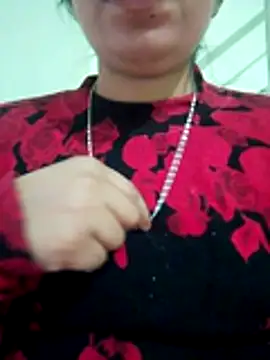 Snapshot of isha_sharma2002 chatting on November 2025 03:46:01 PM isha sharma2002 online show from November 2025 03:46:01 PM