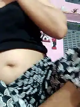 Snapshot of isha_sharma2002 chatting on June 2026 05:48:01 PM isha sharma2002 online show from June 2026 05:48:01 PM