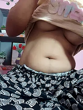 Snapshot of isha_sharma2002 chatting on July 2026 04:48:01 AM isha sharma2002 online show from July 2026 04:48:01 AM