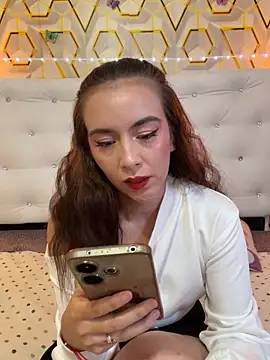 MelanyyJhonson15 online show from April 2026 03:18:01 AM