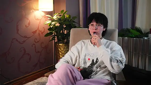 Snapshot of MiTeehee chatting on November 2025 11:53:01 AM MiTeehee online show from November 2025 11:53:01 AM