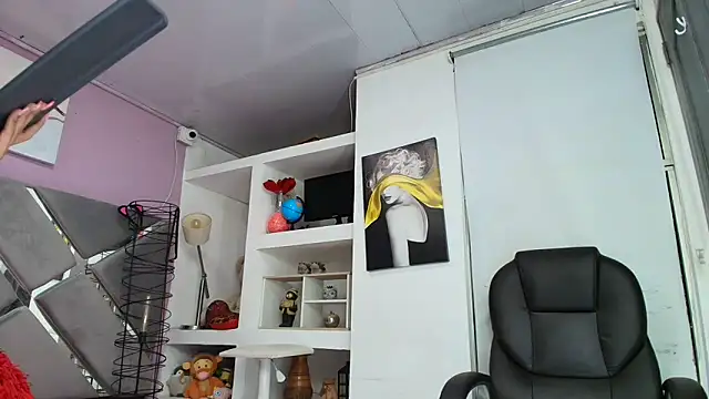 Zaira sofiaa online show from April 2026 02:10:01 AM