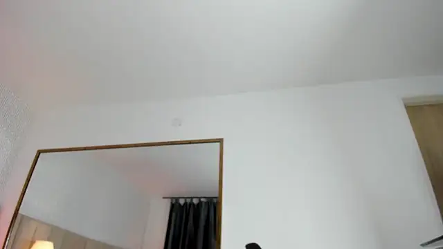 Sasha Wolff online show from December 2025 04:36:01 PM