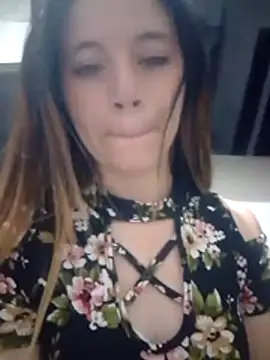 Snapshot of dayanarrb chatting on November 2025 05:56:02 AM dayanarrb online show from November 2025 05:56:02 AM