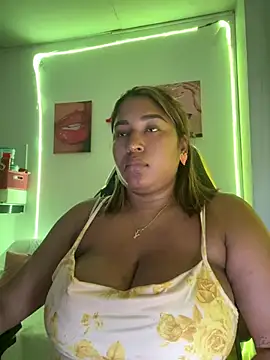 morena-2025 online show from May 2026 09:41:01 PM