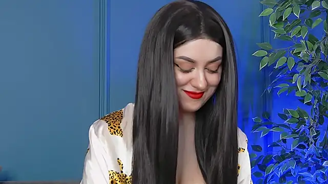 IrissBell online show from December 2025 06:32:01 AM