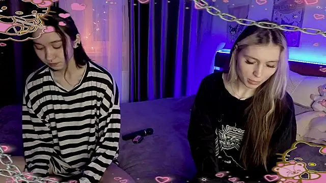 Snapshot of gollytiana chatting on April 2026 03:24:02 PM gollytiana online show from April 2026 03:24:02 PM