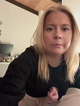 Sandraxoxox online show from November 2025 09:14:02 PM