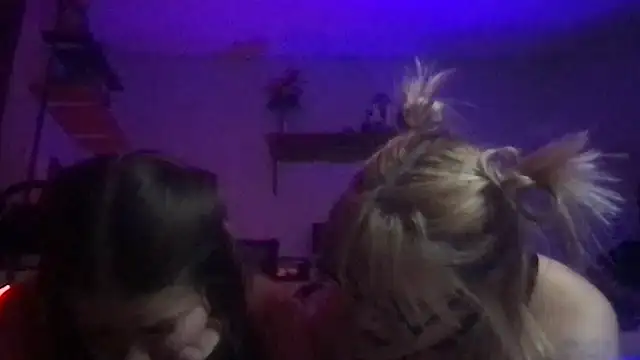 Snapshot of Luna_Ray_21 chatting on December 2025 11:42:01 PM Luna Ray 21 online show from December 2025 11:42:01 PM