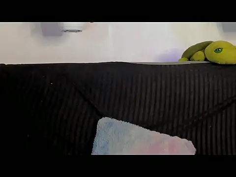 aprille15 online show from February 2026 08:07:01 PM