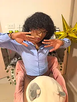 Snapshot of FemboyCarti chatting on November 2025 04:44:02 AM FemboyCarti online show from November 2025 04:44:02 AM