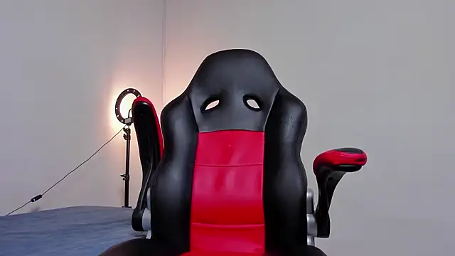 LuigiVitale 1 online show from February 2026 06:26:01 AM