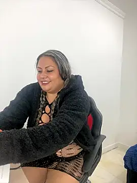 Snapshot of DALILA_EF chatting on December 2025 02:54:02 AM DALILA EF online show from December 2025 02:54:02 AM