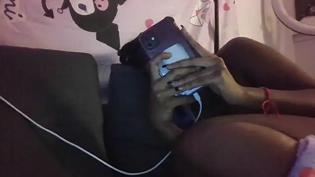 Snapshot of Mistresslucyxxx chatting on December 2025 12:05:01 AM Mistresslucyxxx online show from December 2025 12:05:01 AM