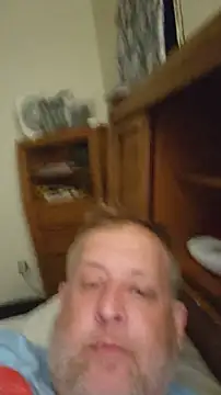 Snapshot of Mikey40wv chatting on July 2026 07:37:02 AM Mikey40wv online show from July 2026 07:37:02 AM