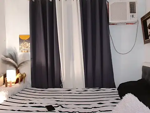 Snapshot of Casandrawang chatting on November 2025 05:26:01 PM Casandrawang online show from November 2025 05:26:01 PM