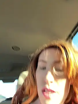 Snapshot of desertdaisee chatting on December 2025 03:40:02 PM desertdaisee online show from December 2025 03:40:02 PM