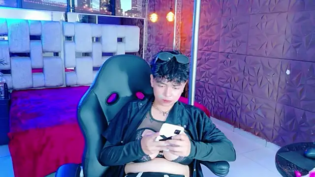 Snapshot of lunabustygirl chatting on January 2026 07:11:01 PM lunabustygirl online show from January 2026 07:11:01 PM