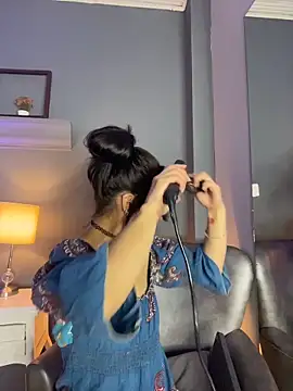 AmbarOishi   online show from January 2026 02:10:02 PM