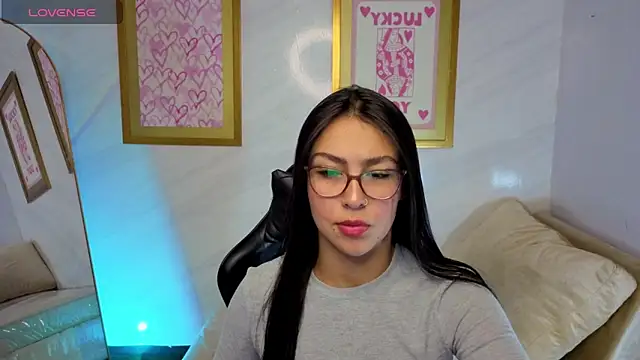 Snapshot of Maleja_v_ chatting on November 2025 01:34:01 PM Maleja v online show from November 2025 01:34:01 PM