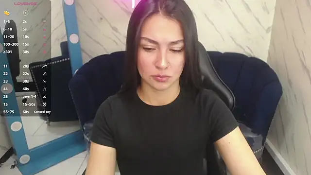 Snapshot of Maleja_v_ chatting on January 2026 01:13:02 PM Maleja v online show from January 2026 01:13:02 PM