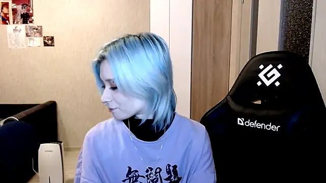 SophiaLur online show from November 2025 04:23:01 PM