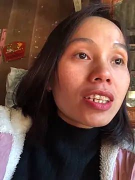 Trangbabylove online show from November 2025 02:47:02 AM