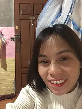 Trangbabylove online show from March 2026 11:08:01 PM