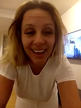 Snapshot of cleopatravodos chatting on December 2025 06:47:02 PM cleopatravodos online show from December 2025 06:47:02 PM