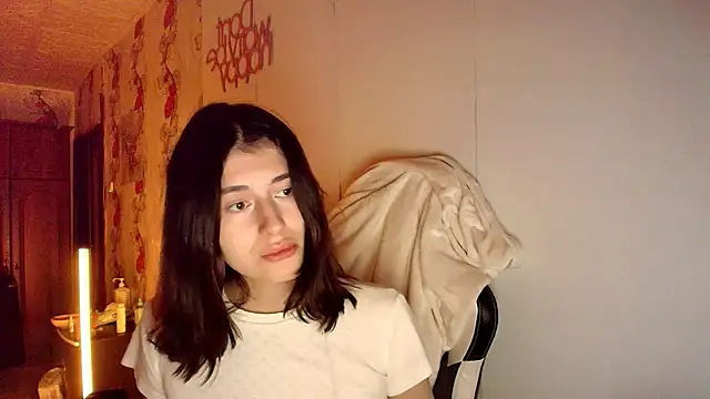 Snapshot of KristinaScott chatting on February 2026 03:39:01 PM KristinaScott online show from February 2026 03:39:01 PM