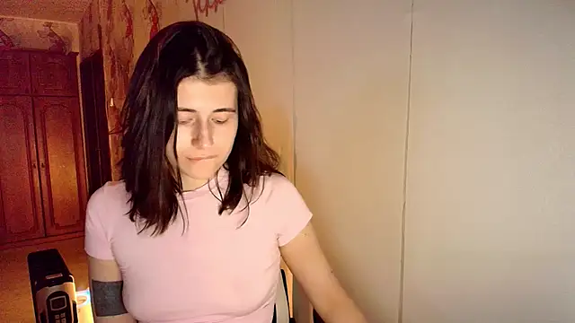 Snapshot of KristinaScott chatting on February 2026 04:46:02 PM KristinaScott online show from February 2026 04:46:02 PM