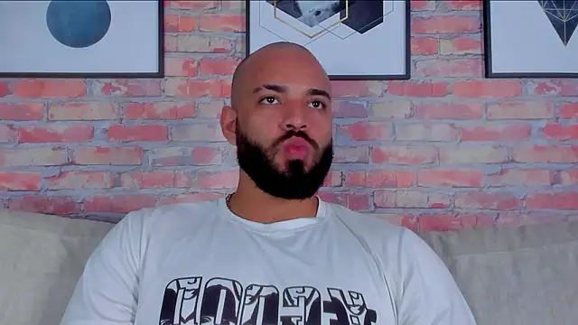 Chris Varden online show from March 2026 08:24:02 PM