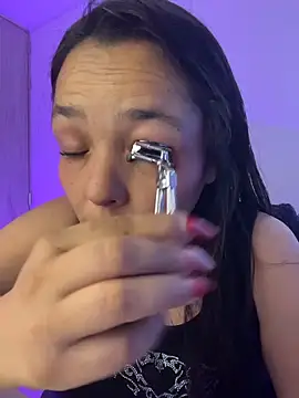 LaraDanverss online show from March 2026 07:07:01 PM