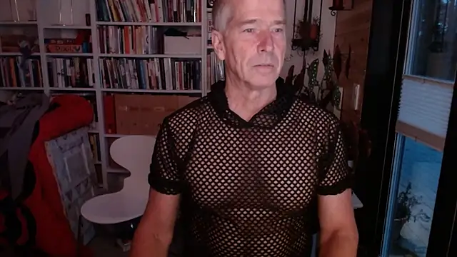 gymdaddypwrbtm online show from November 2025 06:35:02 AM