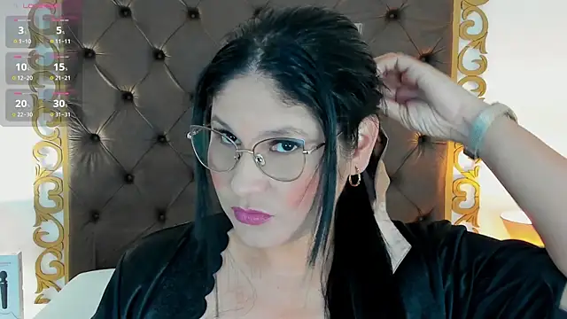 AlinaMilf online show from April 2026 07:30:02 PM