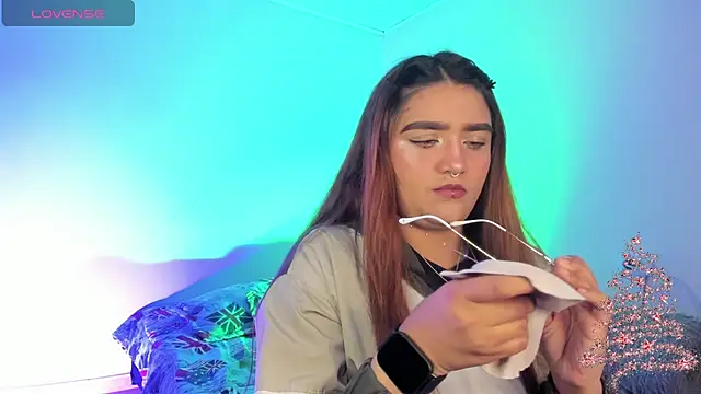 soy-anny1 online show from December 2025 03:46:02 AM